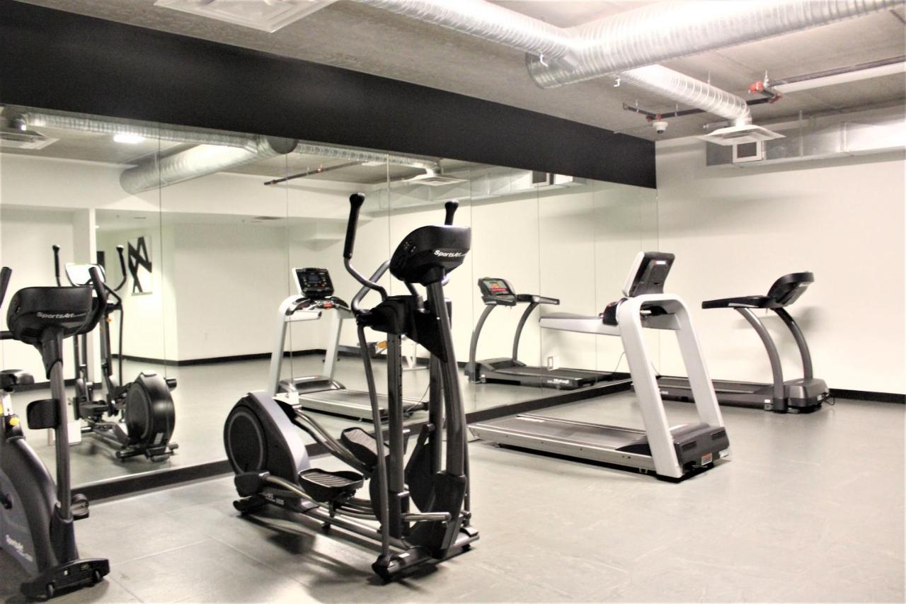 Luxury Skyline Condo In Downtown Free 24/7 Parking Winnipeg Extérieur photo